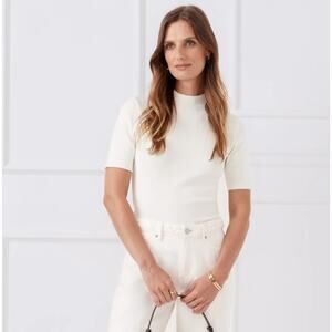 NWT J. McLaughlin Ivory Solid Jess Ribbed Top